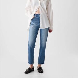 Gap High Rise Cheeky Straight Leg Jean - Light Indigo
